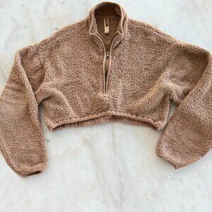 SKIMS I COZY CROPPED PULLOVER | CAMEL S/M